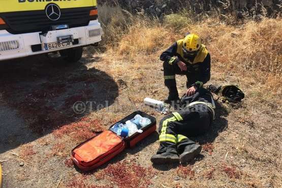 Un solo bombero atiende un incendio en Telde y sufre un golpe de calor (Foto TA)